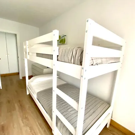 Con 3 Habitaciones, Terraza Y Jardin Comunitario Con Piscina En Appartamento Sant Antoni De Calonge